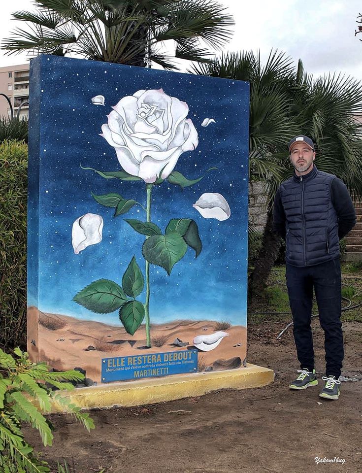 Contre la violence faite aux femmes